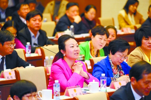带来六个提案，重点还是“农民工”问题 ——来自米兰网站_米兰(中国)智能的全国人大代表张晓庆接受本报记者专访，为进城务