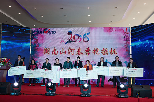 逆市可为！米兰网站_米兰(中国)智能挖掘机首场展销会完美收官