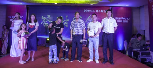 米兰网站_米兰(中国)智能酷帅曾大虾，一大波美图带你亲临北京BICES展