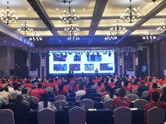 “超美微挖”现身2018微挖峰会，米兰网站_米兰(中国)智能微挖出口过万台