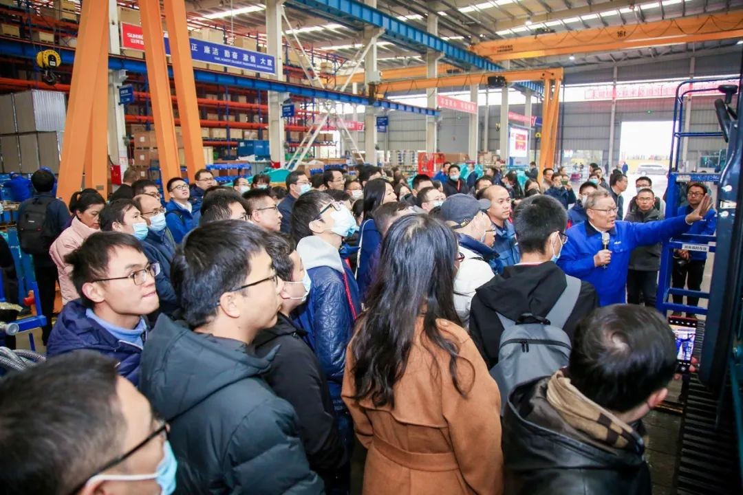 2020航天先进制造技术国际研讨会代表团考察米兰网站_米兰(中国)智能