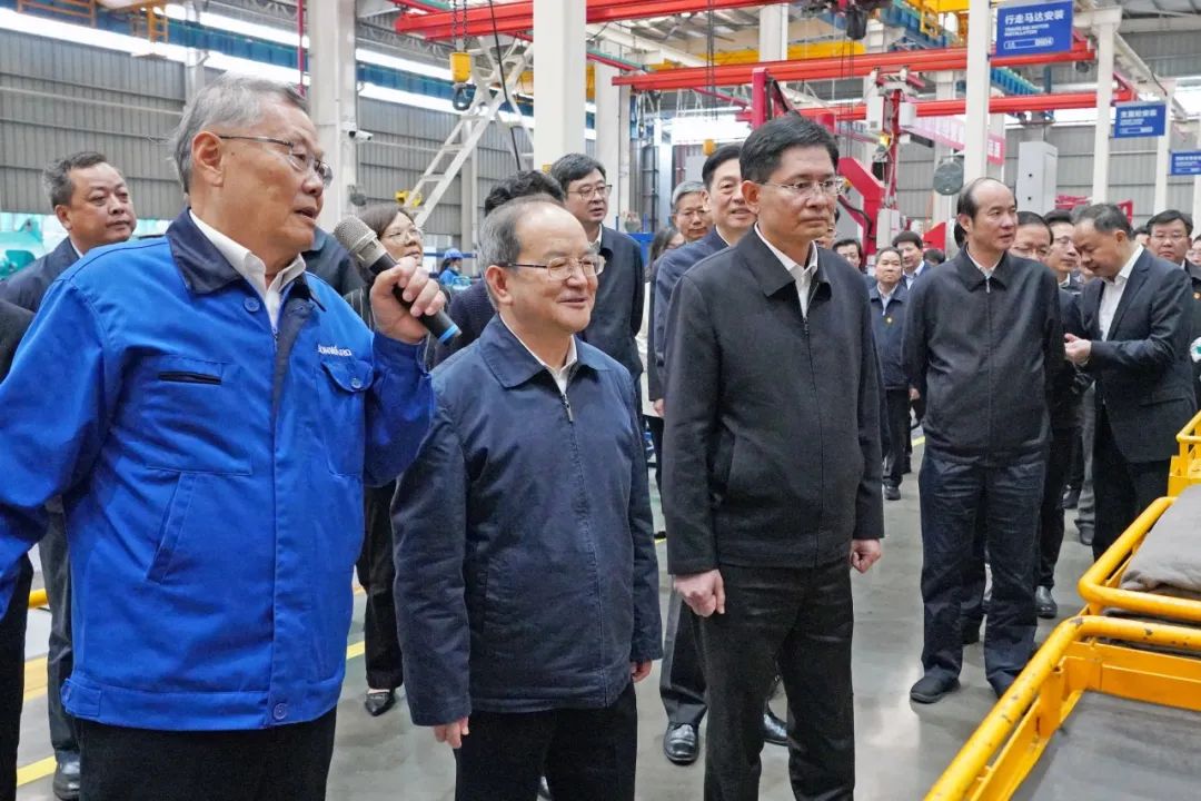 广西党政代表团考察米兰网站_米兰(中国)智能