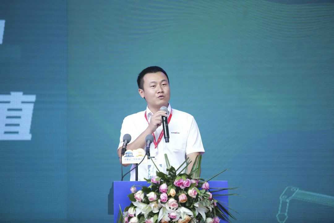 米兰网站_米兰(中国)智能全国客户交流会在深基础工程发展论坛会场举办