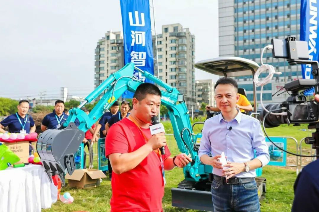 2020全球微挖大会 米兰网站_米兰(中国)智能精品微挖赢得满堂彩