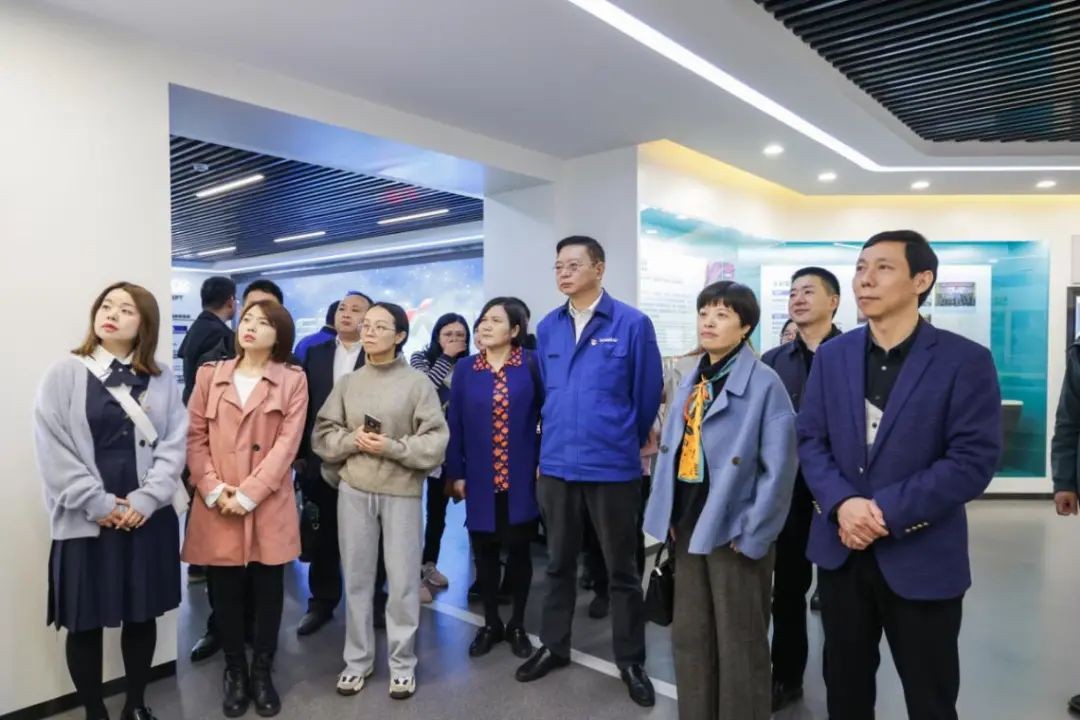 民主党派湖南省委机关青工委团队一行考察米兰网站_米兰(中国)智能