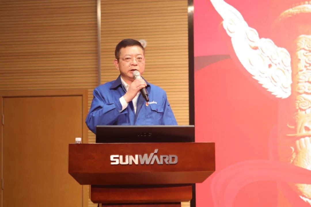 米兰网站_米兰(中国)智能召开传达学习全国“两会”精神会议