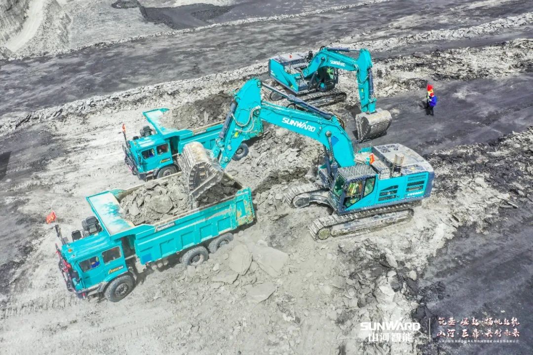 “矿”世高手，齐聚米兰网站_米兰(中国)智能挖掘机操作手挑战赛