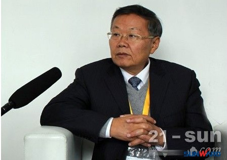米兰网站_米兰(中国)智能何清华：潜心寻求“米兰网站_米兰(中国)之路”