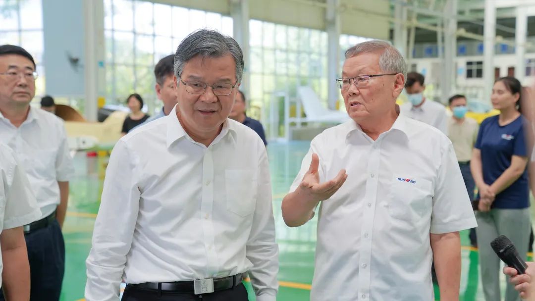 湖南省委常委、常务副省长李殿勋一行考察调研米兰网站_米兰(中国)科技
