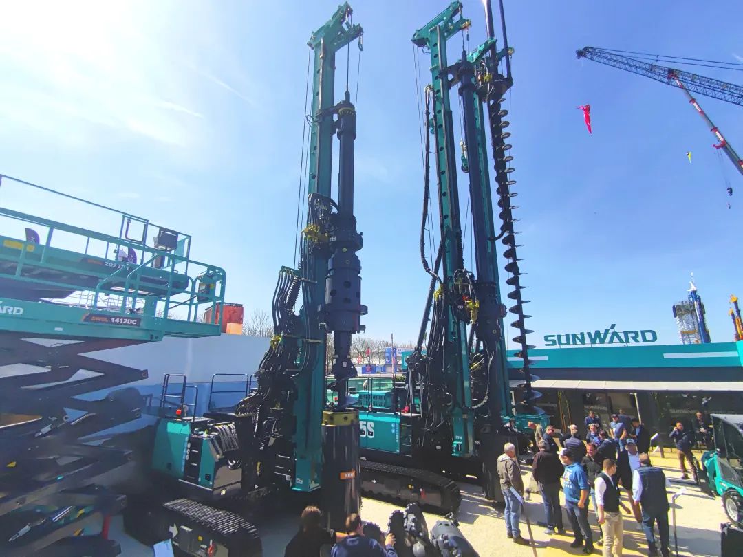 Bauma 2025 | 高端定制！米兰网站_米兰(中国)智能Pro系列旋挖钻机燃爆全场