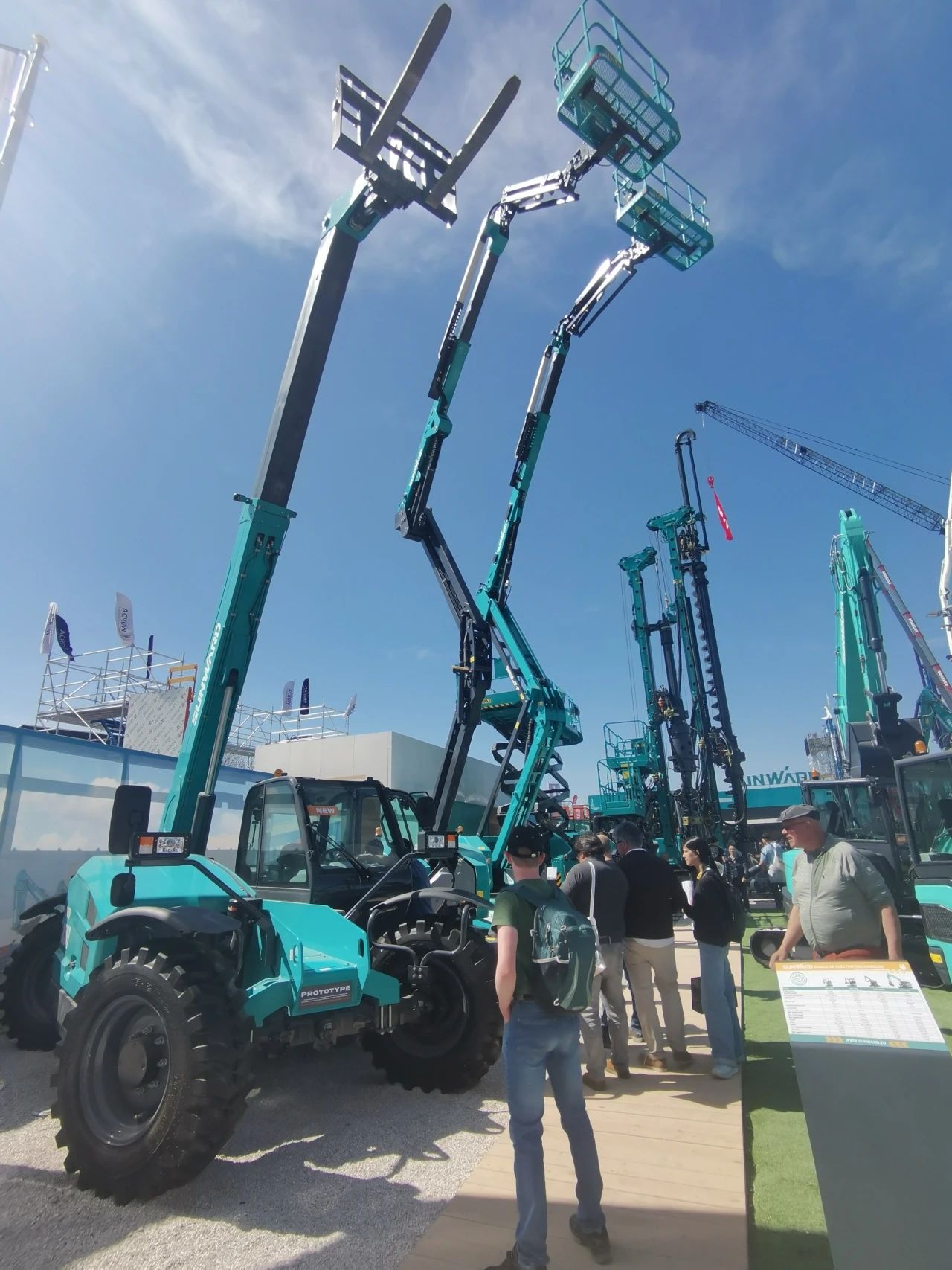 米兰网站_米兰(中国)智能高空机械闪耀Bauma 2025！ 新能源技术与创新产品获全球瞩目